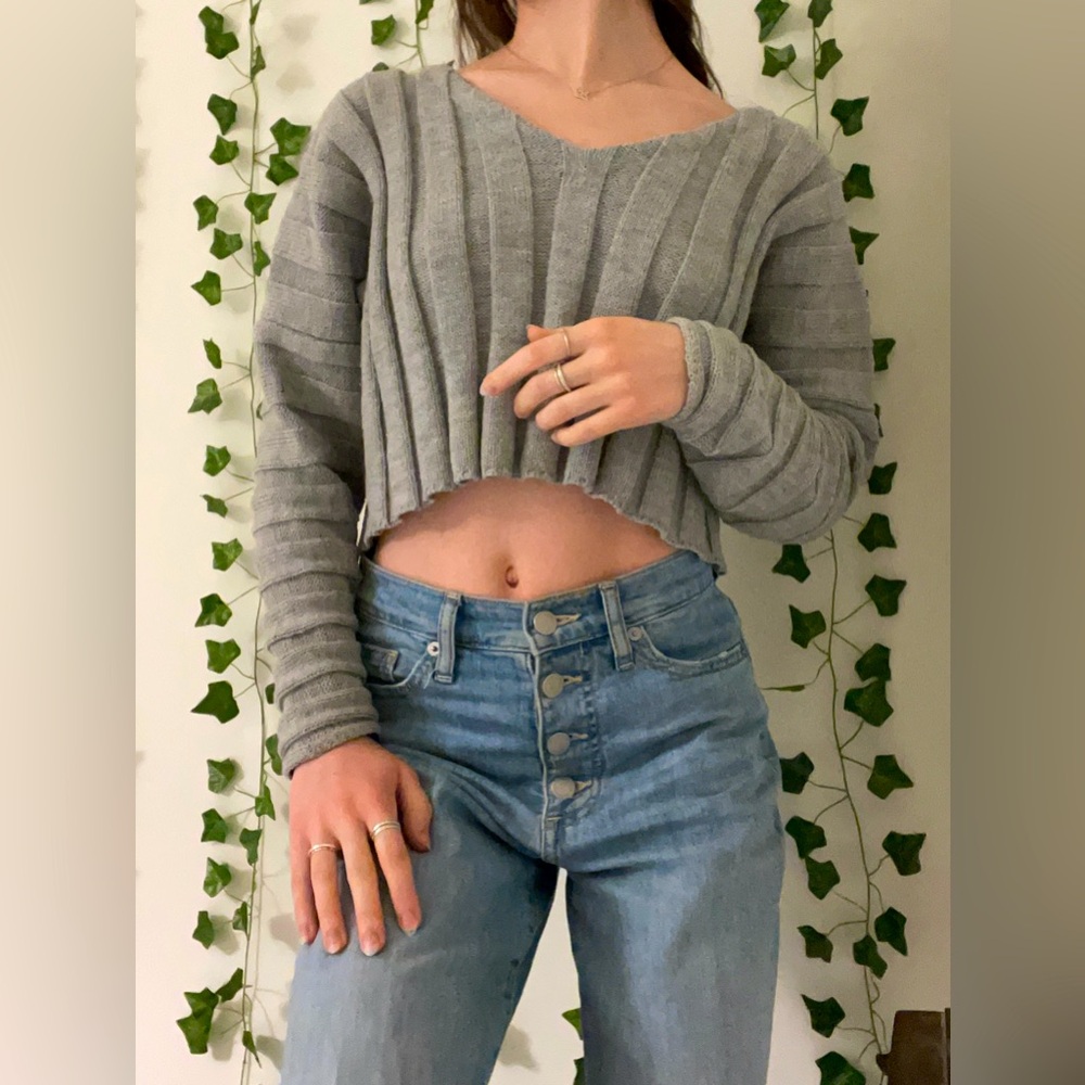 Soft & cozy v-neck sweater